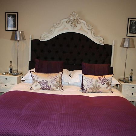 Hotel The New White Lion Llandovery Exterior foto