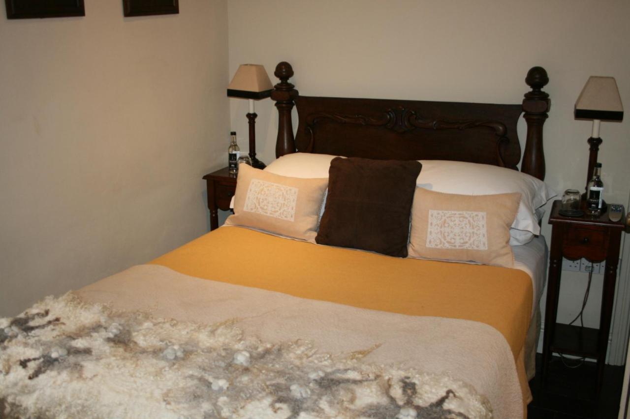 Hotel The New White Lion Llandovery Exterior foto
